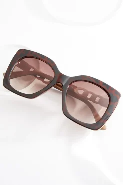 Cato Chain Arm Tortoise Sunglasses> Sunglasses