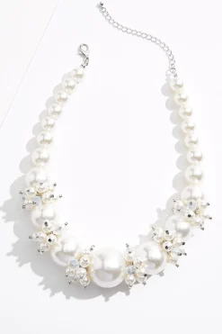 Cato Cluster Pearl Short Necklace> Necklaces