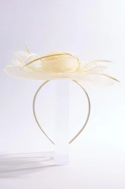 Cato Ivory Rosette Feather Fascinator> Hats & Hair