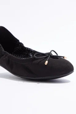 Cato Keyhole Scrunch Flats><noscript><img width=