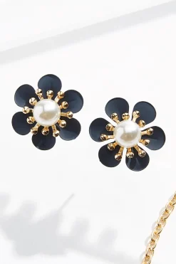 Cato Pearl Center Flower Necklace Set><noscript><img width=