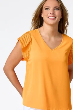 Cato Petite Solid Pleated Sleeve Top><noscript><img width=