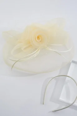 Cato Rosette Feather Veil Fascinator><noscript><img width=