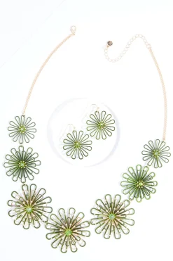 Cato Rubber Wire Flower Necklace Set><noscript><img width=