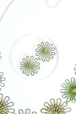 Cato Rubber Wire Flower Necklace Set><noscript><img width=